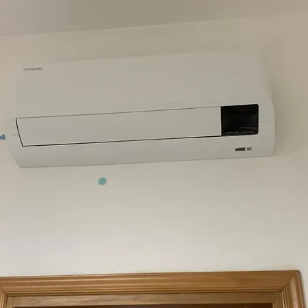 아파트 Un Tuffo Nel Blu *